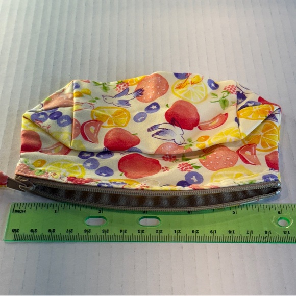 🍓 🆕 Brighton Zippered Fruit & Bird Wristlet Pouch – Fresh & Fun! 🆕 - Picture 9 of 15